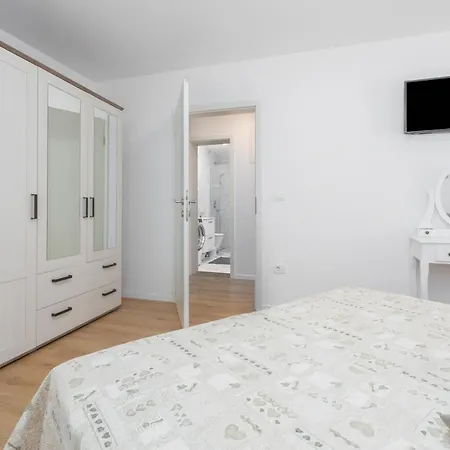 Апартаменты Center Sea *